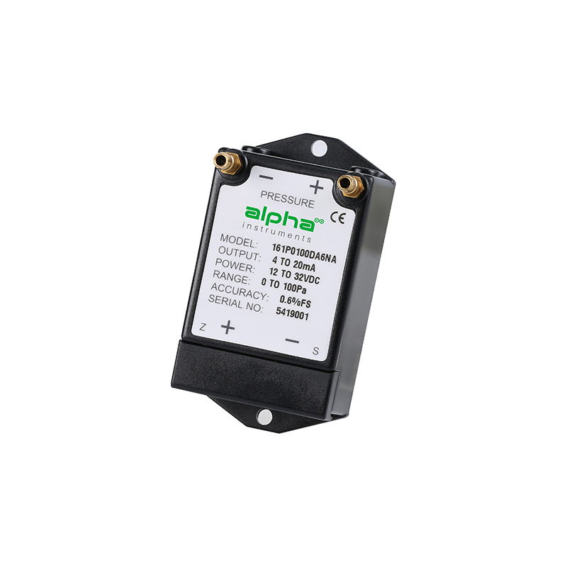 Model 161΢��ѹ������